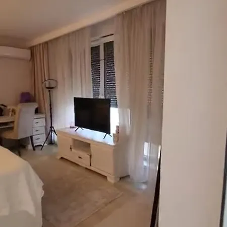 Sunset Apartment